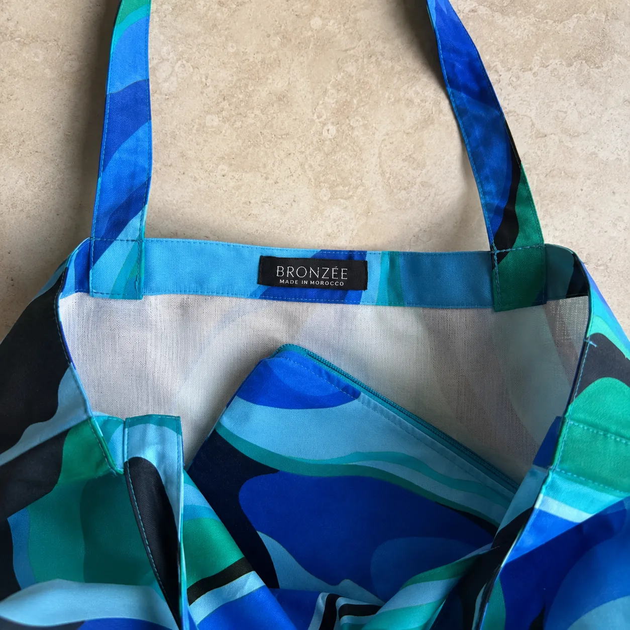 Oceania - Tote bag avec trousse – Image 5
